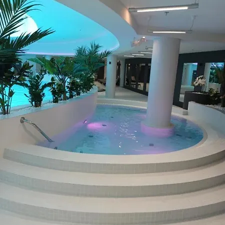 Luksusowy Z Widokiem, Basenem I Sauna Hanza Tower