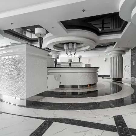 Luksusowy Z Widokiem, Basenem I Sauna Hanza Tower שצ'צ'ין