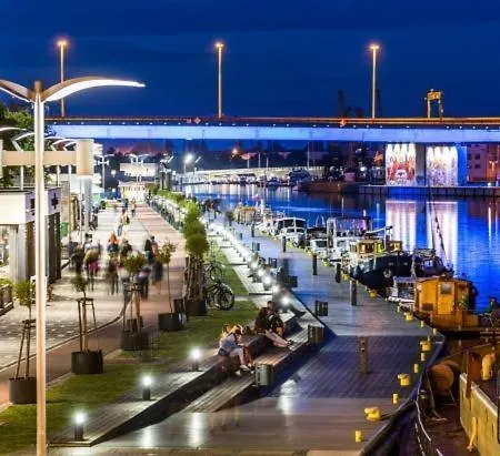 Luksusowy Z Widokiem, Basenem I Sauna Hanza Tower דירה *