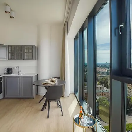 Luksusowy Z Widokiem, Basenem I Sauna Hanza Tower Apartman *