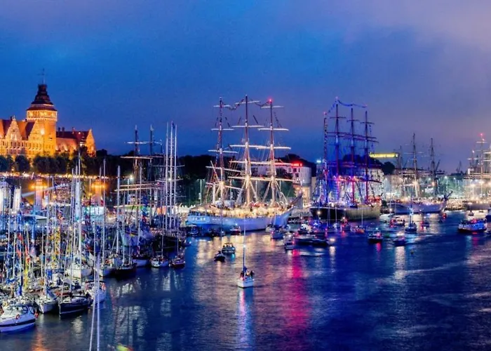 Luksusowy Z Widokiem, Basenem I Sauna Hanza Tower Apartman