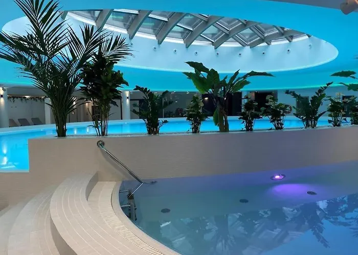 Luksusowy Z Widokiem, Basenem I Sauna Hanza Tower Apartman